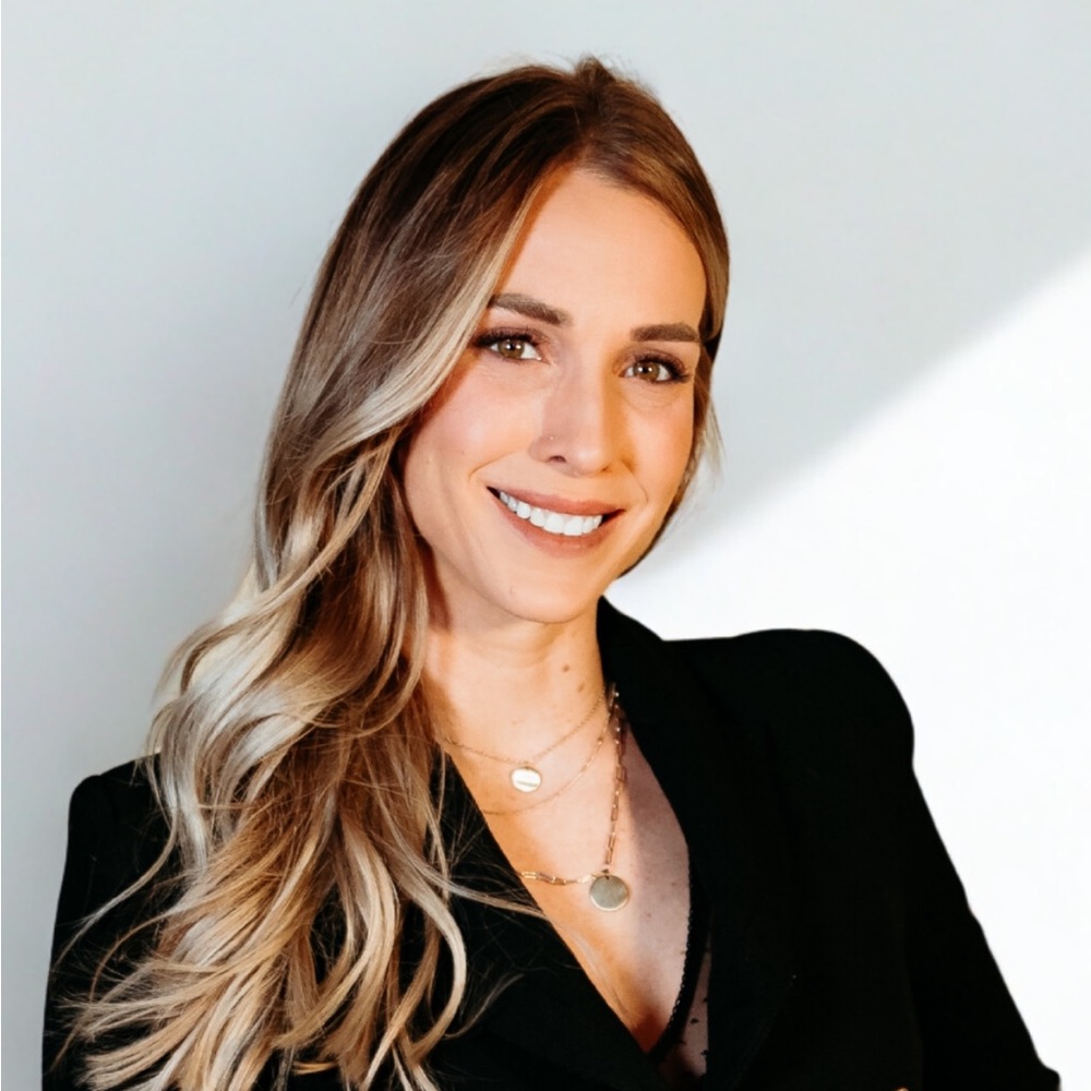 Meet your Posher, Brittnee